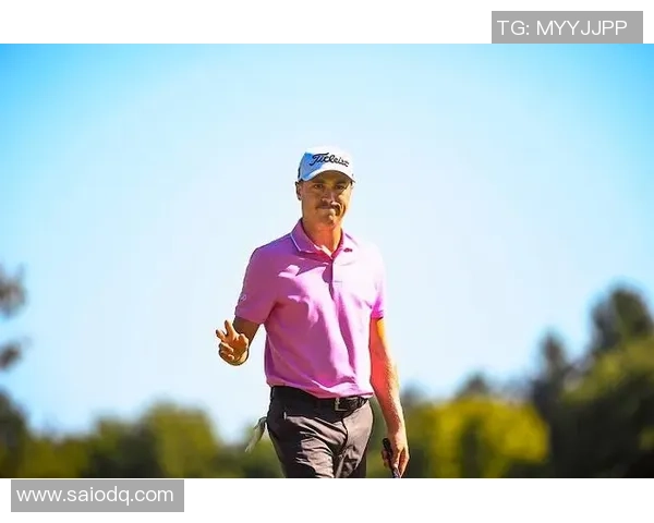 托马斯展现霸气突破 足球新星崛起引发全球关注 托马斯展现霸气突破 足球新星崛起引发全球关注