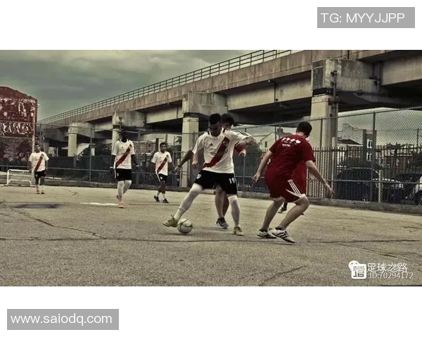 炫技巅峰球星花式足球秀点燃激情展现极致技巧与运动魅力