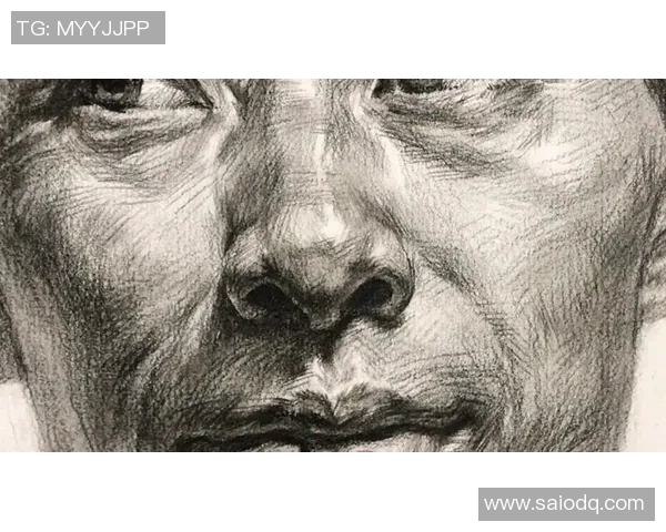 素描艺术与足球激情融合 打造个性化明星头像作品